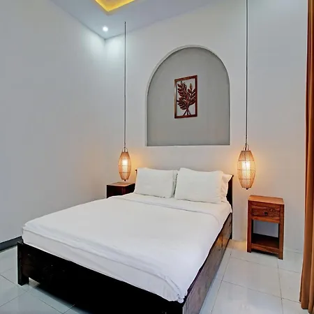 Collection O 93004 Double D Guest House